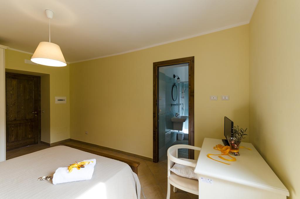 Al Casale Dei Nonni Bed & Breakfast Laureana Cilento Exterior photo