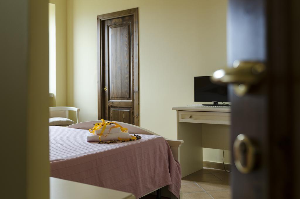 Al Casale Dei Nonni Bed & Breakfast Laureana Cilento Exterior photo